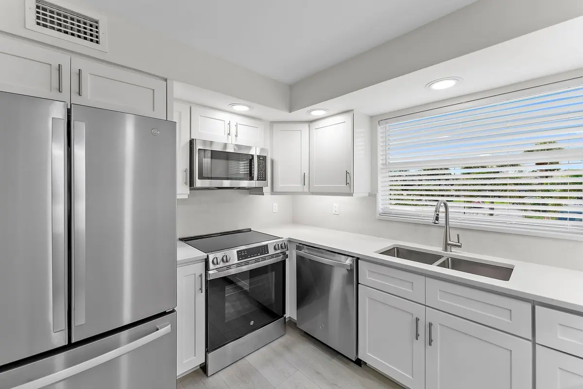 Impact windows at 20 Celestial Way 215, Juno Beach