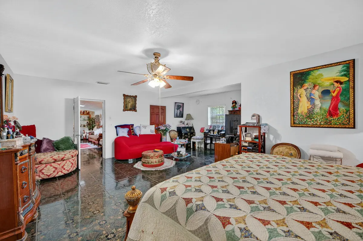 36-web-or-mls-699A2799 at 300 Florida Avenue, Fort Lauderdale