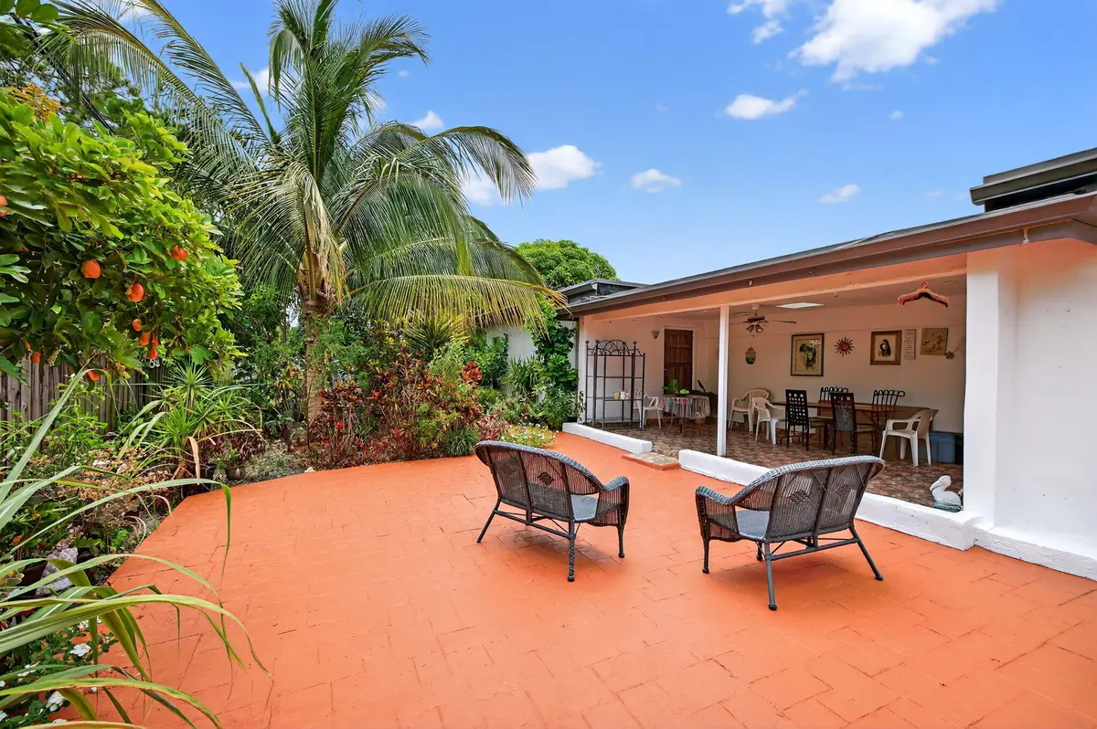59-web-or-mls-699A2470 at 300 Florida Avenue, Fort Lauderdale