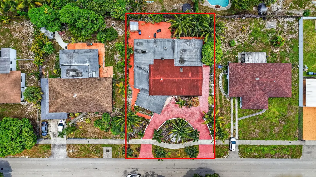 78-web-or-mls-DJI_20250729133724_0602_D at 300 Florida Avenue, Fort Lauderdale