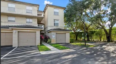 2100 Greenview Shores Boulevard 508, Wellington – Townhouse for sale
