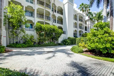 2720 NE 15th Street 203, Fort Lauderdale – sold
