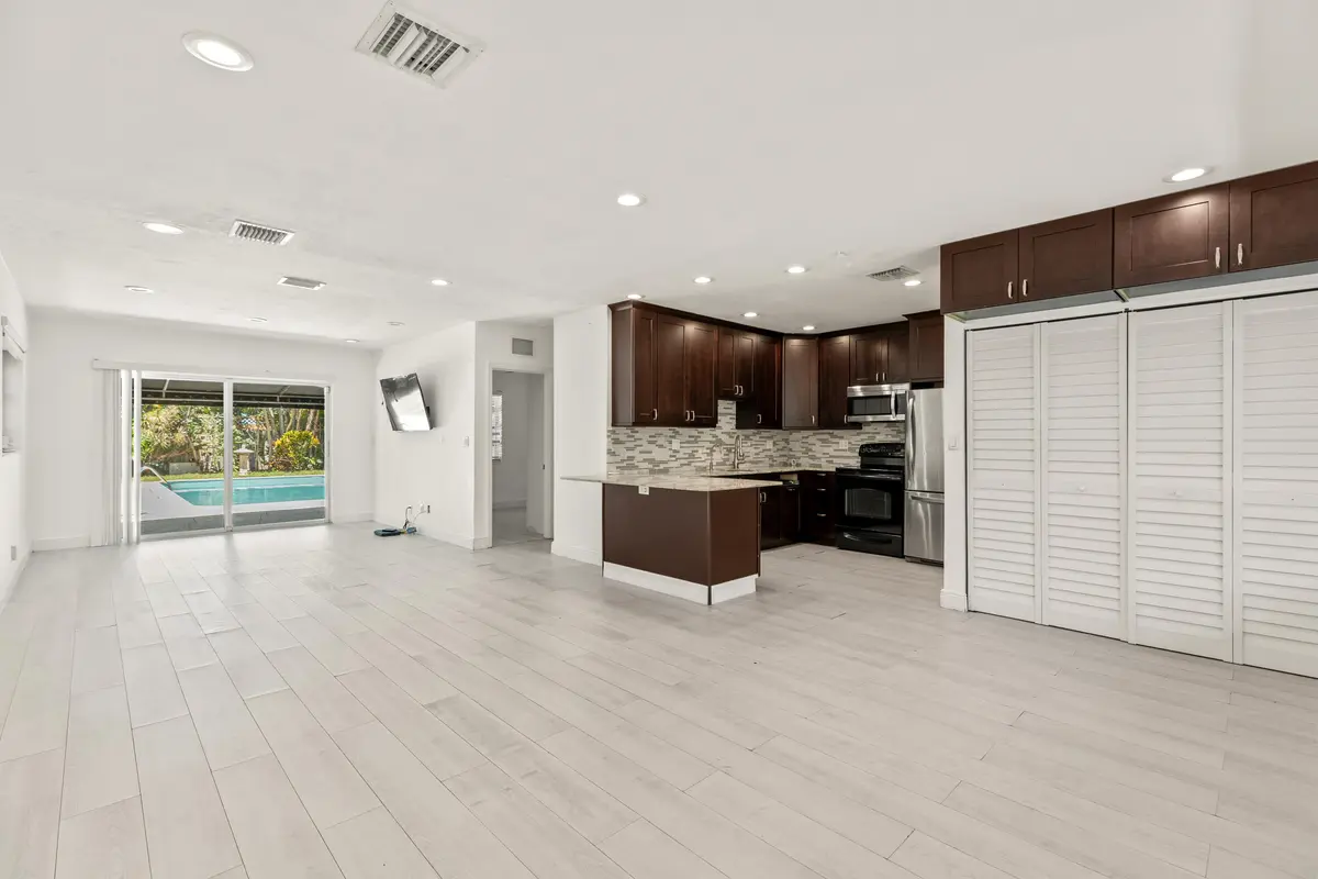 20250720-20250720-CW5A0218 at 1637 N Victoria Park Road, Fort Lauderdale