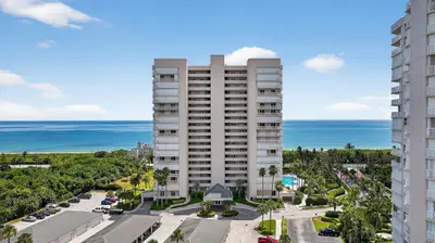 5051 North Highway A1a 4-6, Hutchinson Island – sold