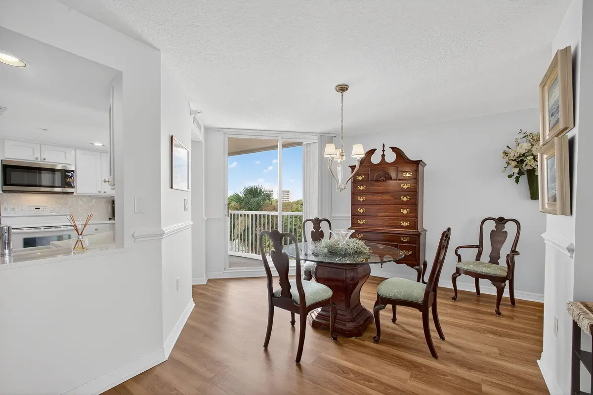 19-web-or-mls-5P1A8487 at 5051 North Highway A1a 4-6, Hutchinson Island
