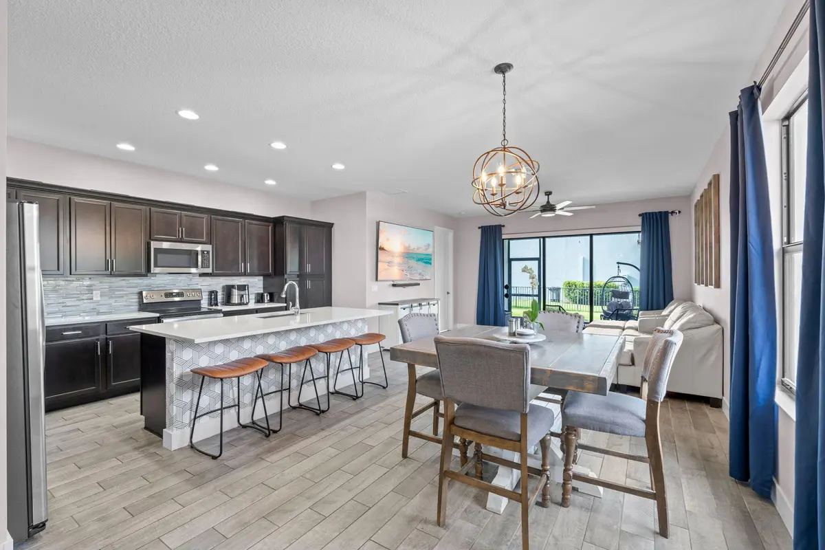 10-web-or-mls-A7401778 at 5406 Starfish Road, Westlake