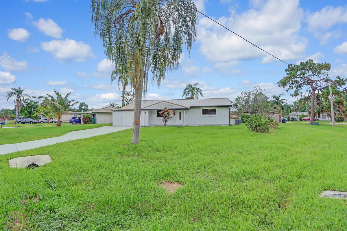 02_Image_2_mls at 119 SE Camino Street, Port St. Lucie