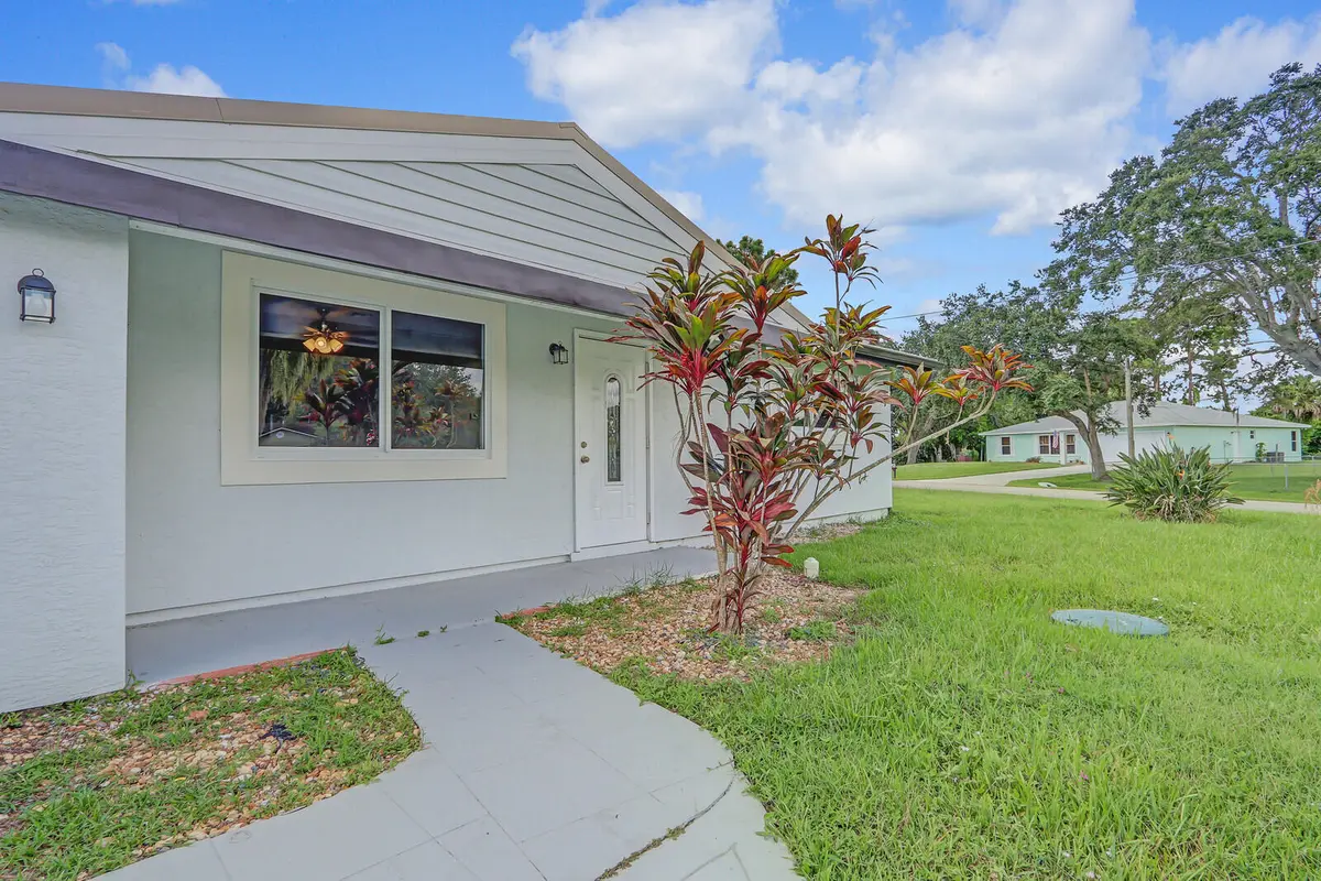 03_Image_3_mls at 119 SE Camino Street, Port St. Lucie