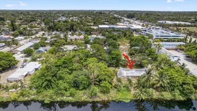 129 Fleming Avenue, Greenacres – Single Family Residence for sale