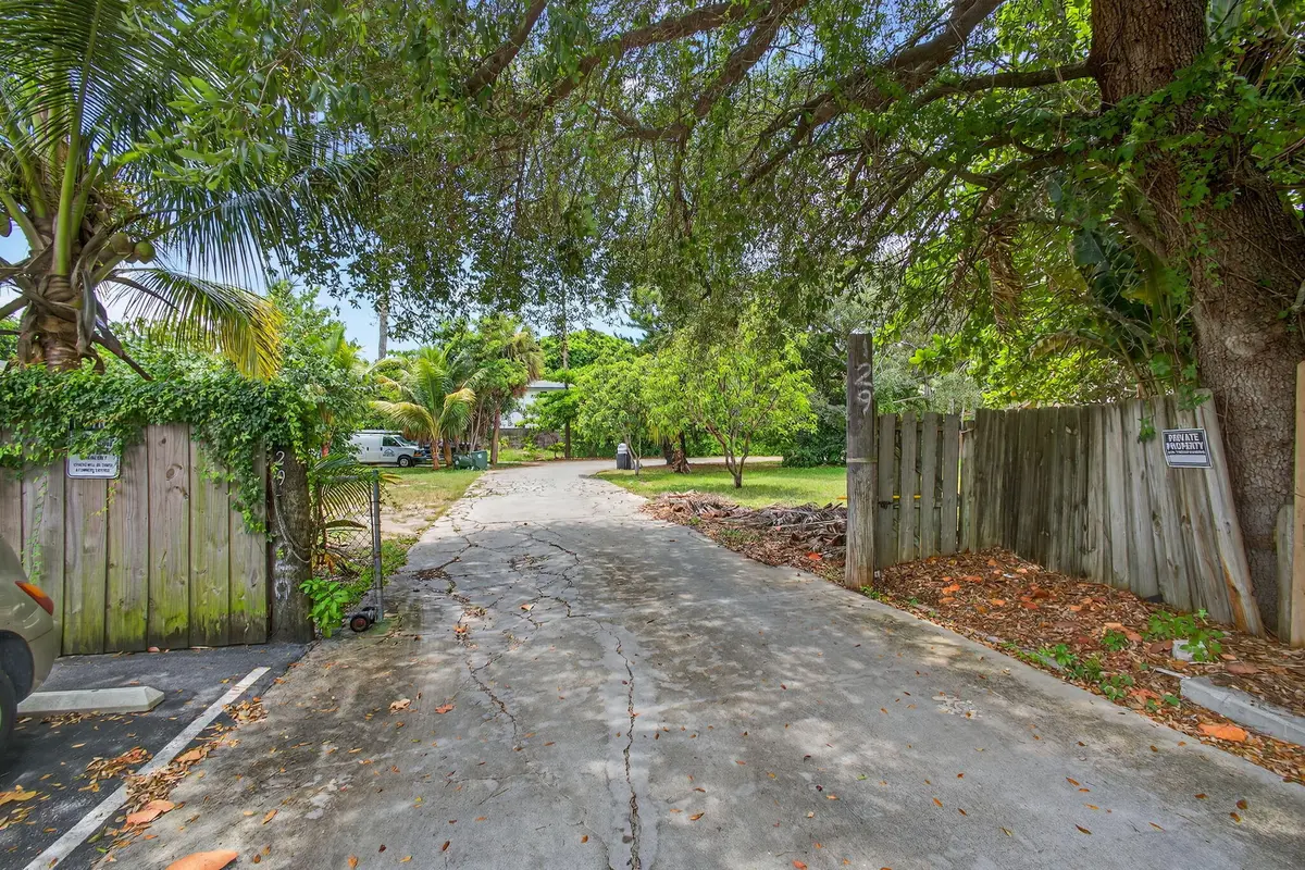 1-web-or-mls-001_BS1A0358 at 129 Fleming Avenue, Greenacres