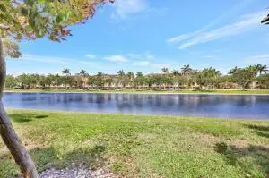 ver view at 3018 Alcazar Place 103, Palm Beach Gardens