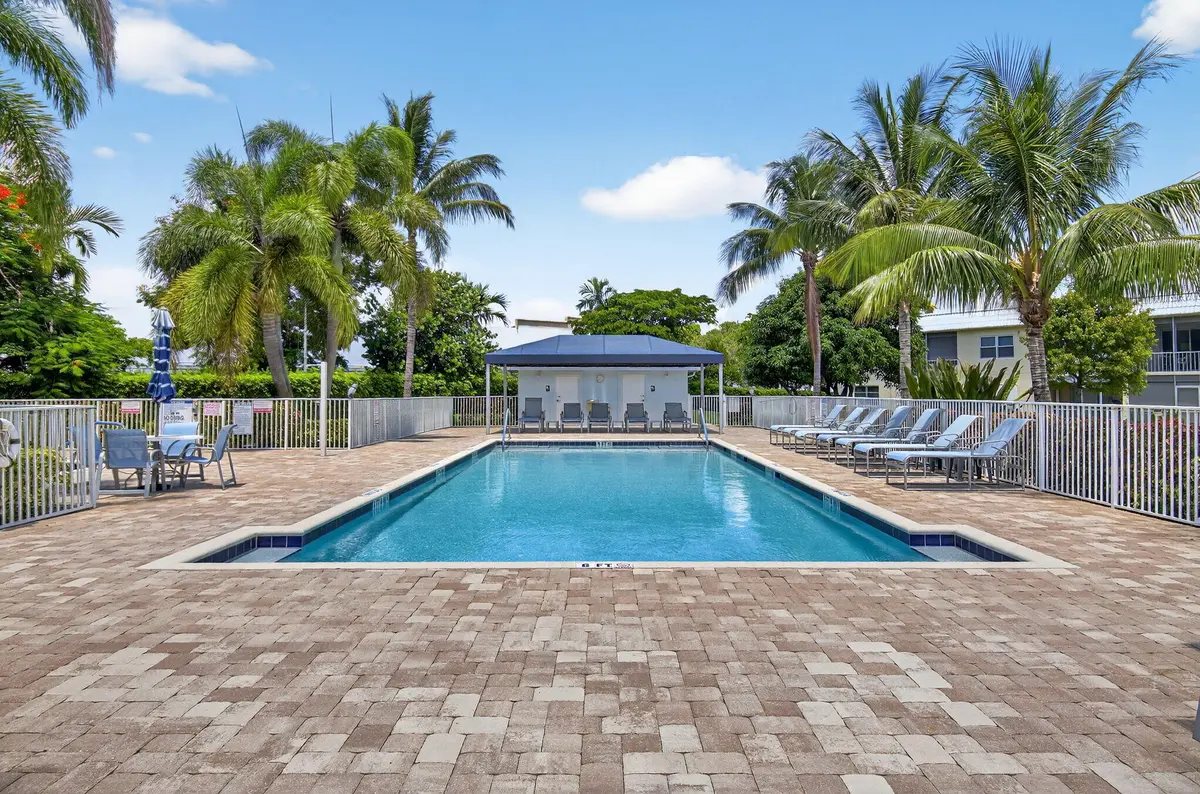 29-web-or-mls-081_DSC_0818 at 9886 Marina Boulevard 622, Boca Raton
