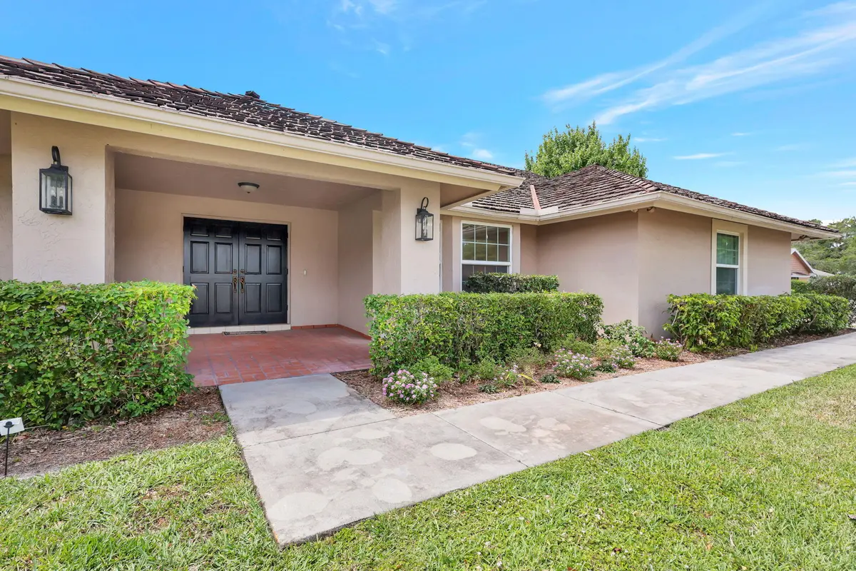 0-web-or-mls-1819Staimford_281 at 1819 Staimford Circle, Wellington
