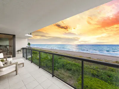 2727 S Ocean Boulevard 406, Highland Beach – sold