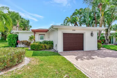 13708 Whispering Lakes Lane, Palm Beach Gardens – sold