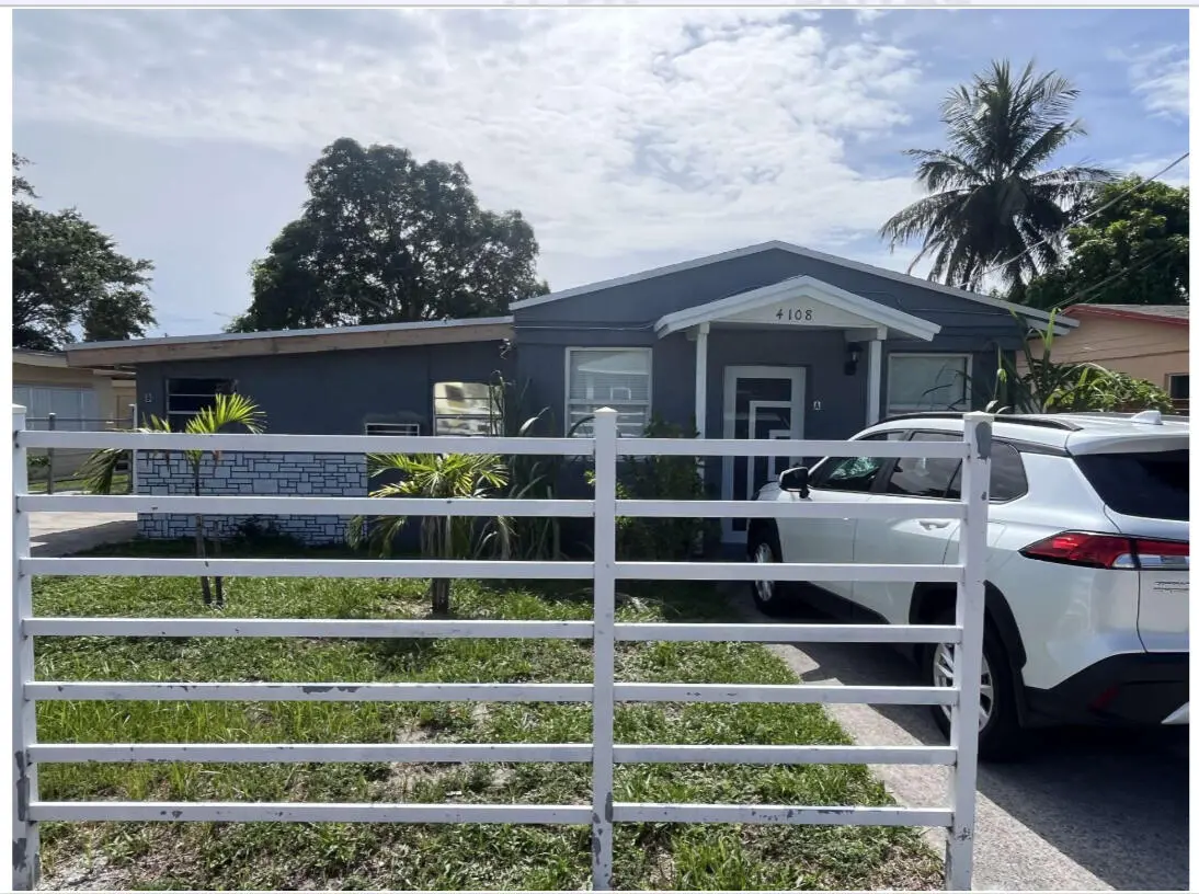 Front at 4108 Greenwood Avenue, West Palm Beach