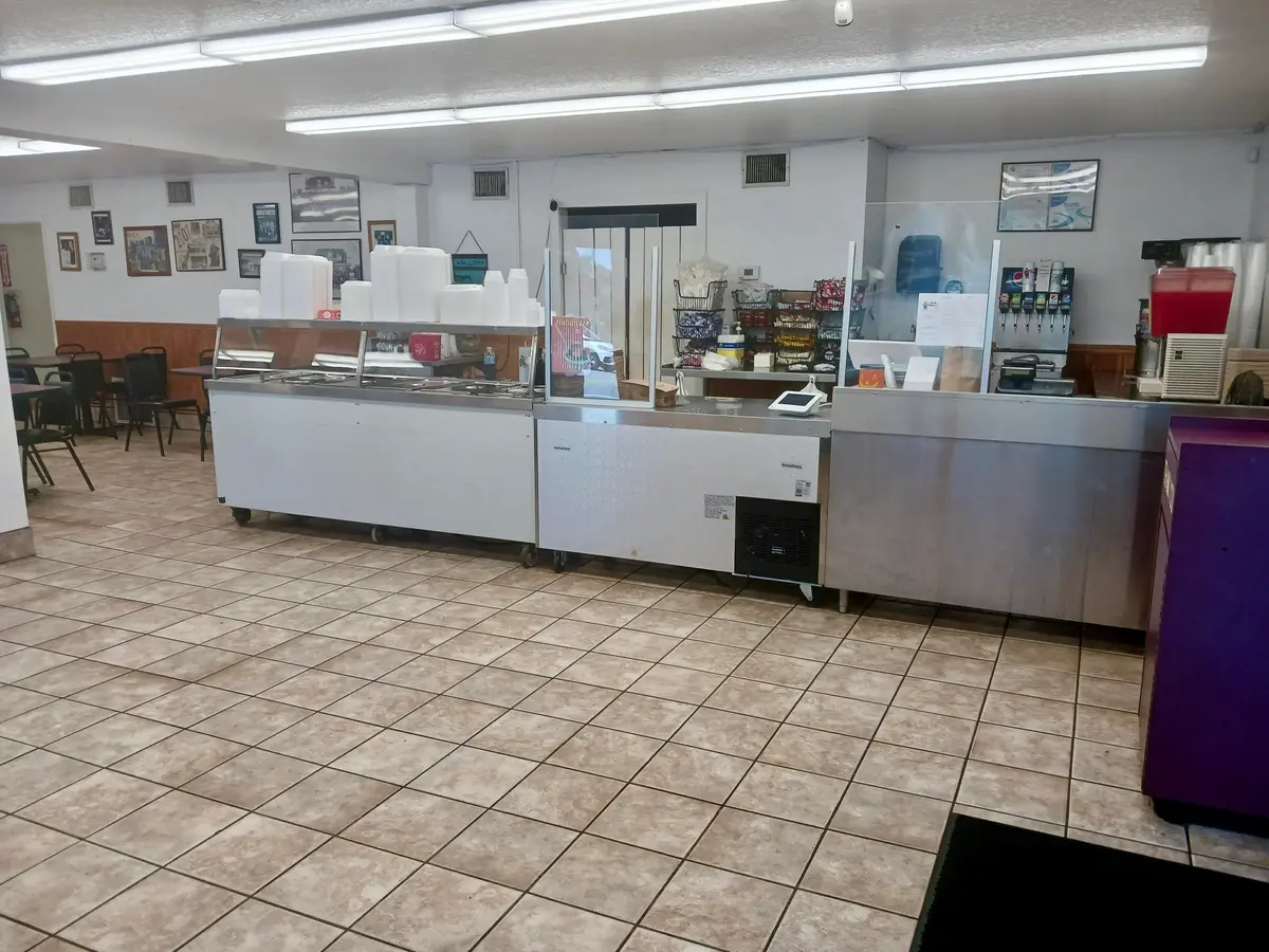 Dining area at 149 S Lake Avenue, Pahokee