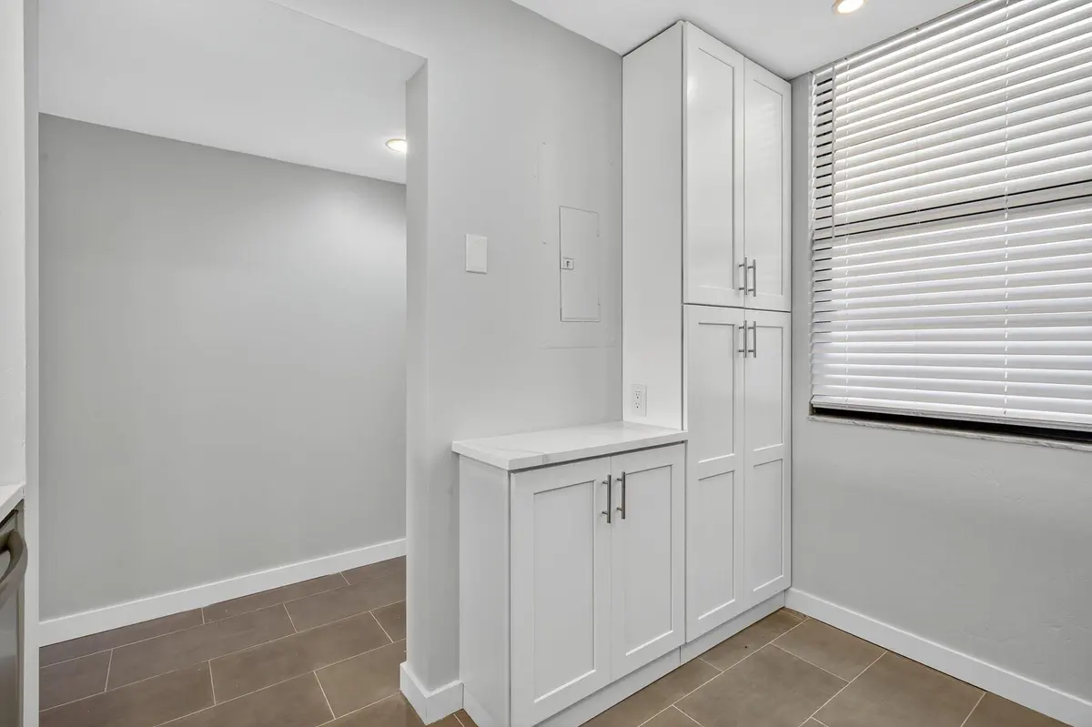 3-web-or-mls-025__82A7817 at 3710 Whitehall Drive 404, West Palm Beach