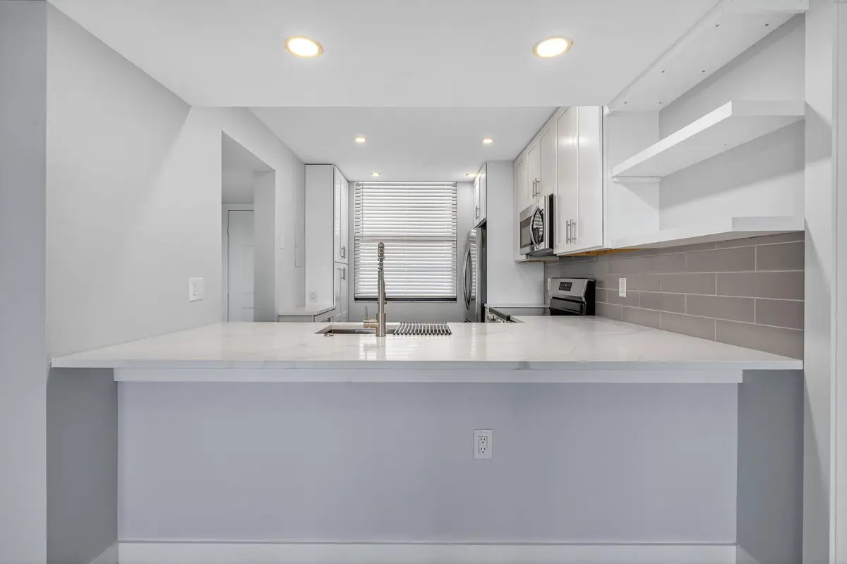 4-web-or-mls-017__82A7772 at 3710 Whitehall Drive 404, West Palm Beach