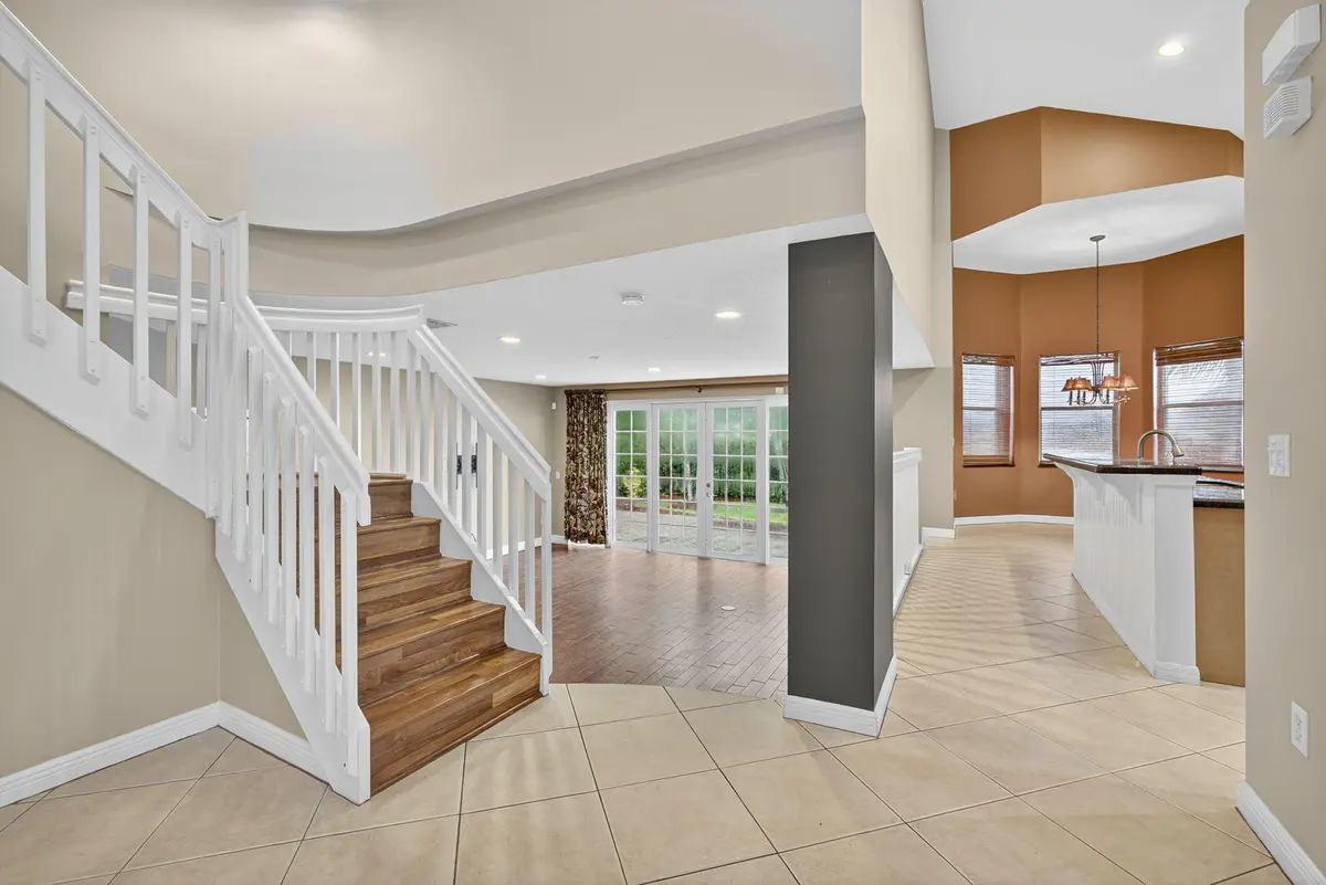 Kitchen/Family Room at 8933 Alexandra Circle, Wellington