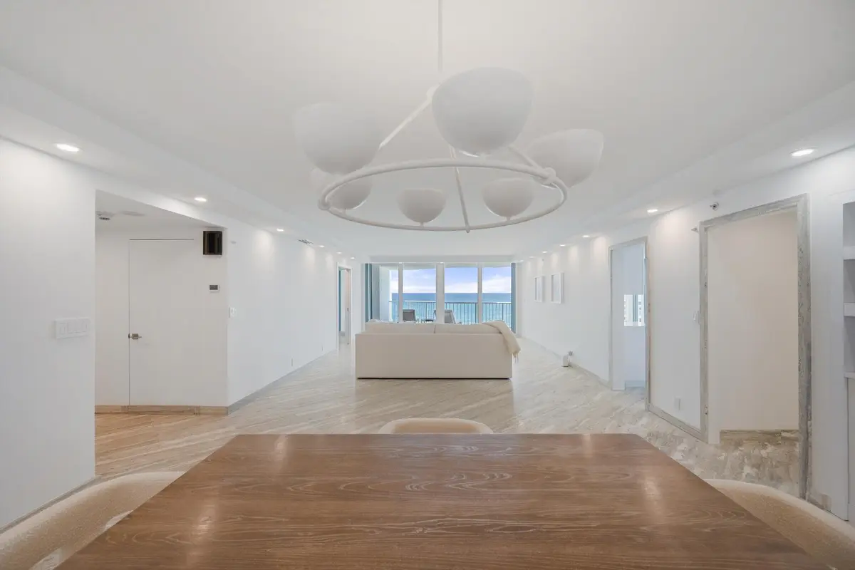 Dining/Living at 3170 S Ocean Boulevard 601n, Palm Beach