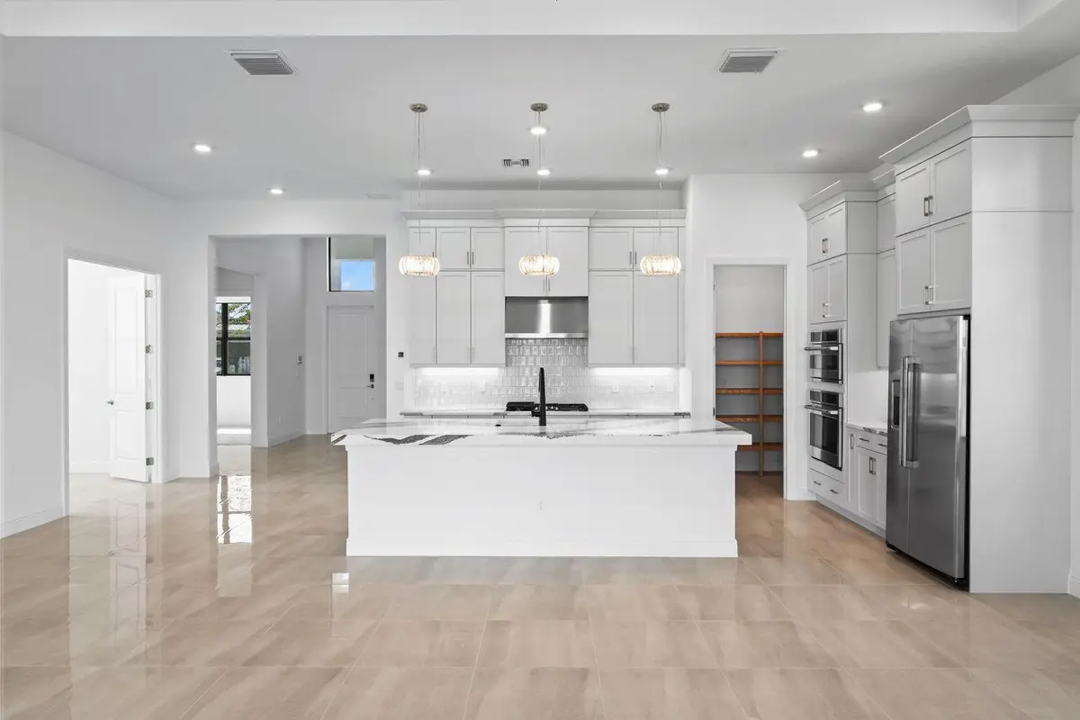 14_3F2A5603 at 5409 Hutchinson Way, Westlake