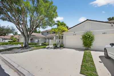 479 Prestwick Circle, Palm Beach Gardens – Townhouse for rent