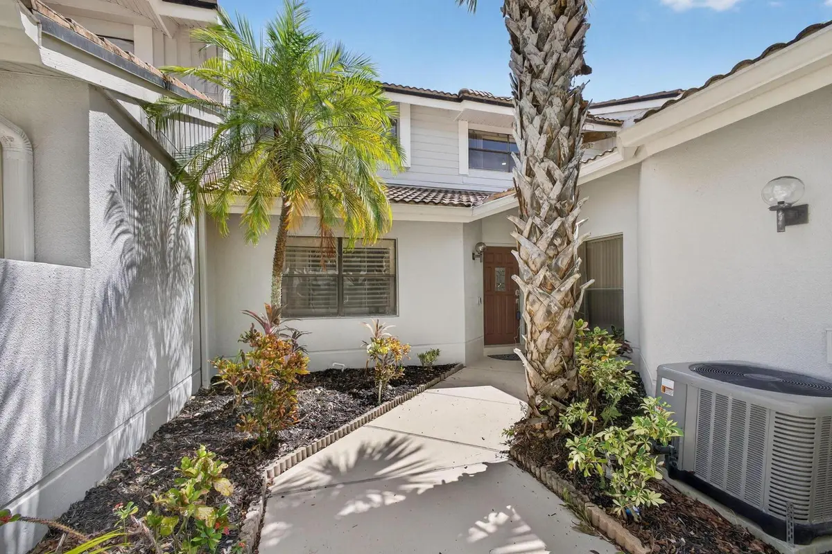 5-web-or-mls-005_5D1A3088 at 479 Prestwick Circle, Palm Beach Gardens