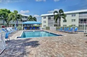 pool at 9880 Marina Boulevard 1509, Boca Raton