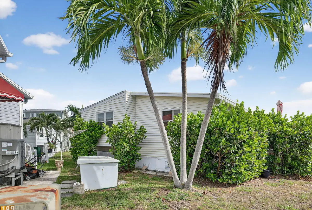 4-web-or-mls-004_3A5A1151 at 91 Nettles Boulevard, Jensen Beach