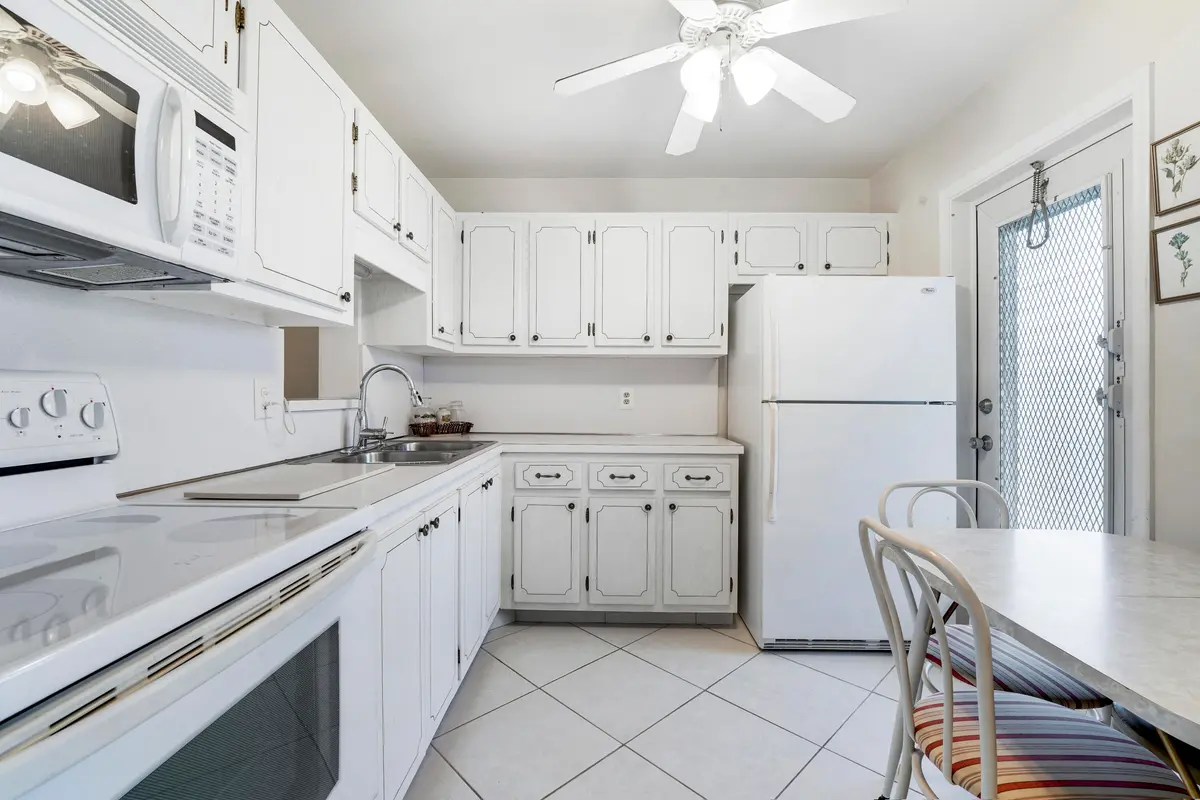 House-2 at 2132 NE 1st Way 201, Boynton Beach