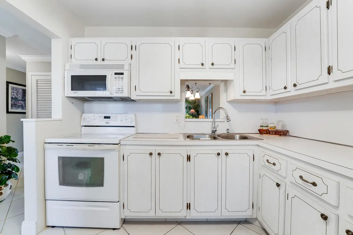House-3 at 2132 NE 1st Way 201, Boynton Beach