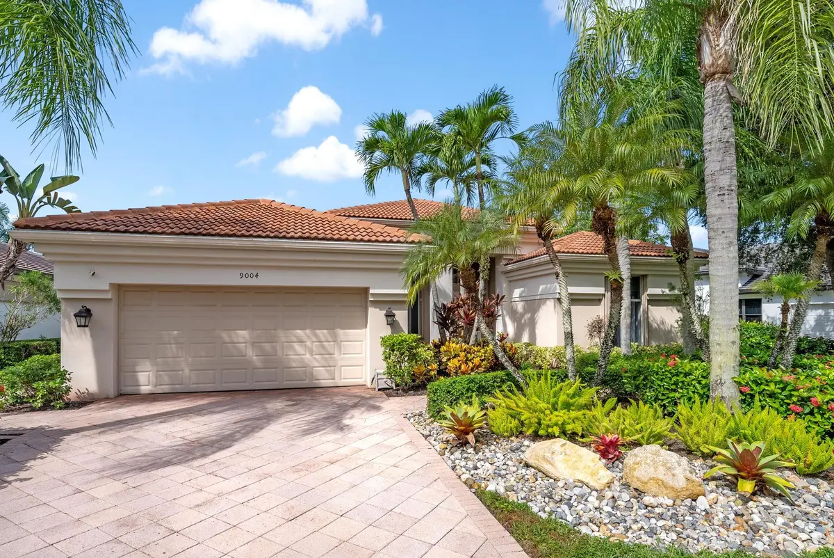 9004 Lakes Blvd. at 9004 Lakes Boulevard, West Palm Beach