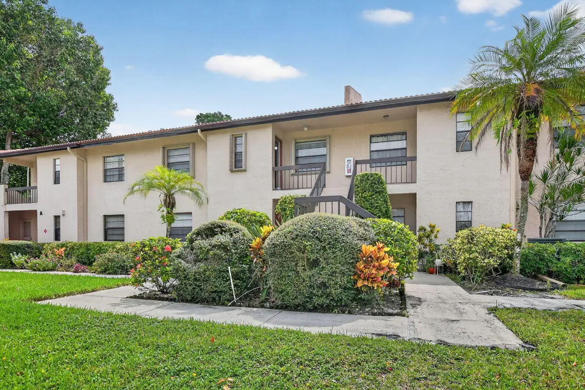 Exterior Front at 9268 Vista Del Lago D, Boca Raton