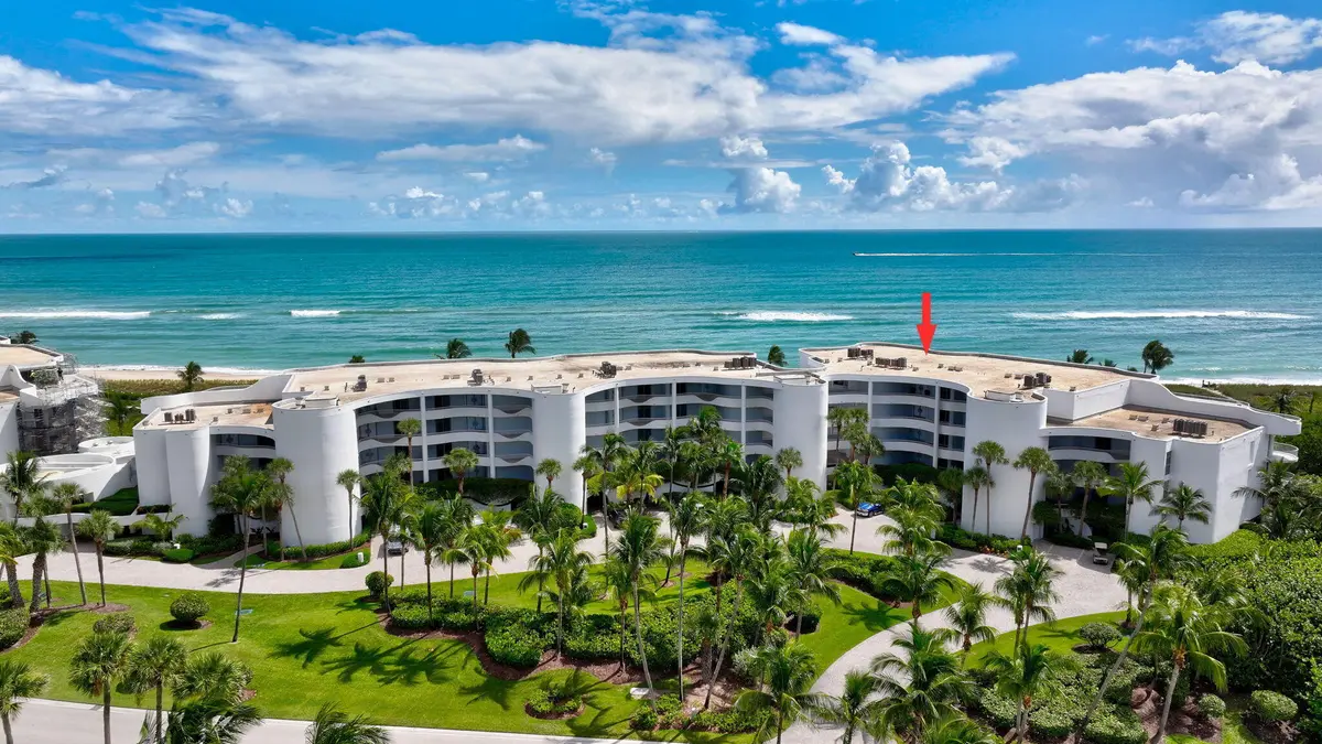 aerial view at 2001 SE Sailfish Point Boulevard 303, Stuart