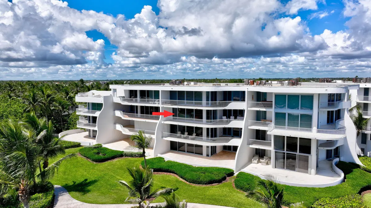 2001 condo at 2001 SE Sailfish Point Boulevard 303, Stuart
