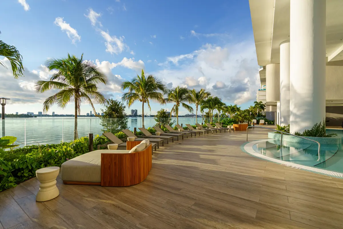 A7303778-HDR at 700 NE 24th Street 3002, Miami