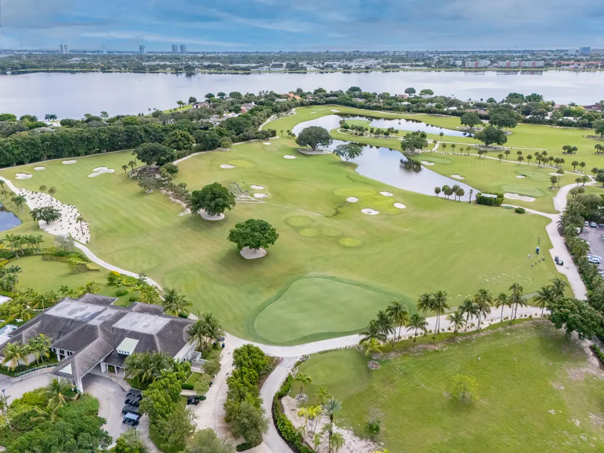 © Clark-2400 Presidential Way 801-040 at 2400 Presidential Way 801, West Palm Beach