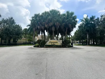 1031 Pinewood Lake Court, Greenacres – sold