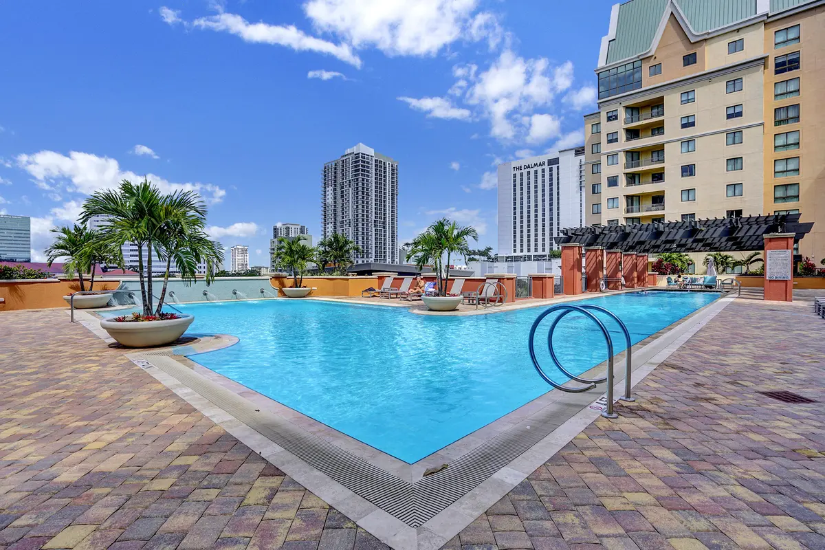 Pool at 110 N Federal Highway 1505, Fort Lauderdale