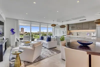 500 SE Mizner Boulevard A704, Boca Raton – sold