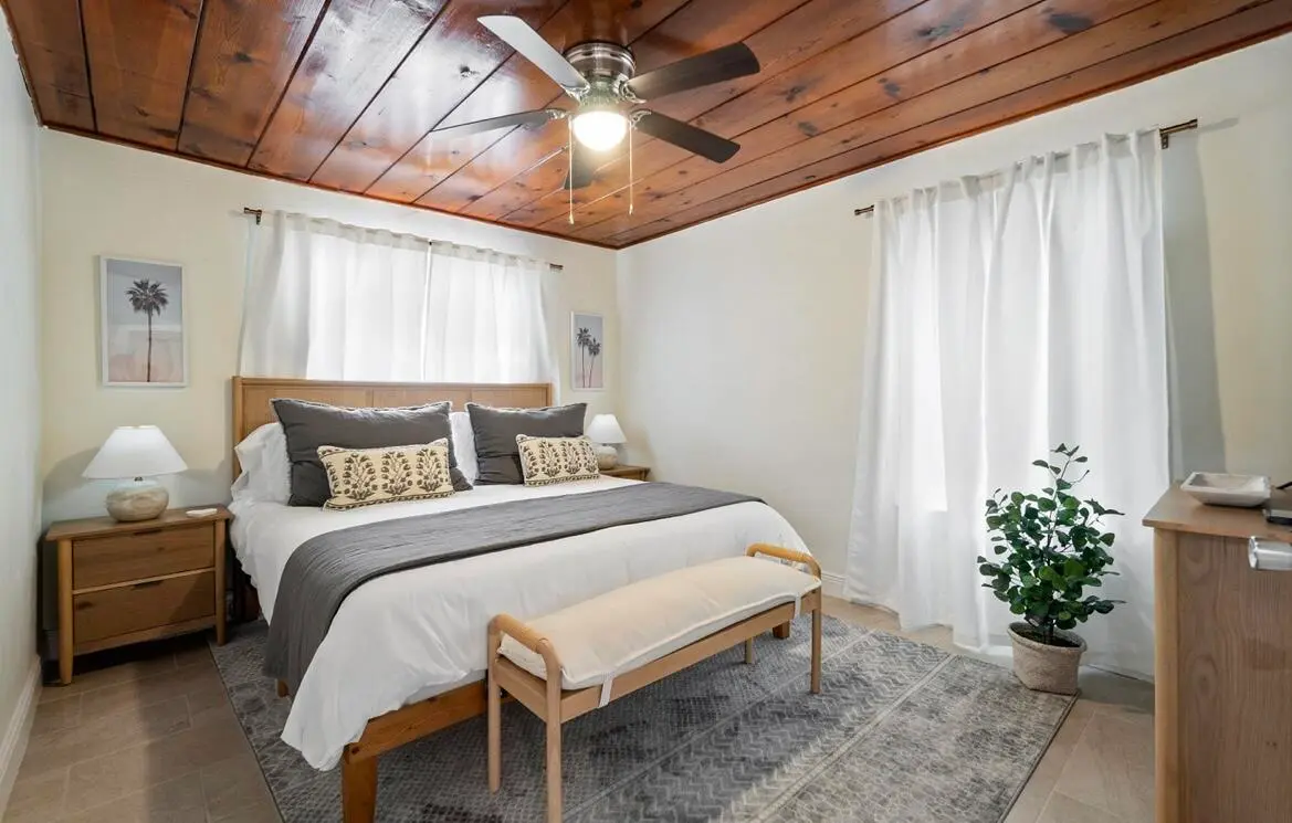 7ACB128B-D5FB-482D-B814-90B42969C8D6 at 727 S Lake Drive, Lantana