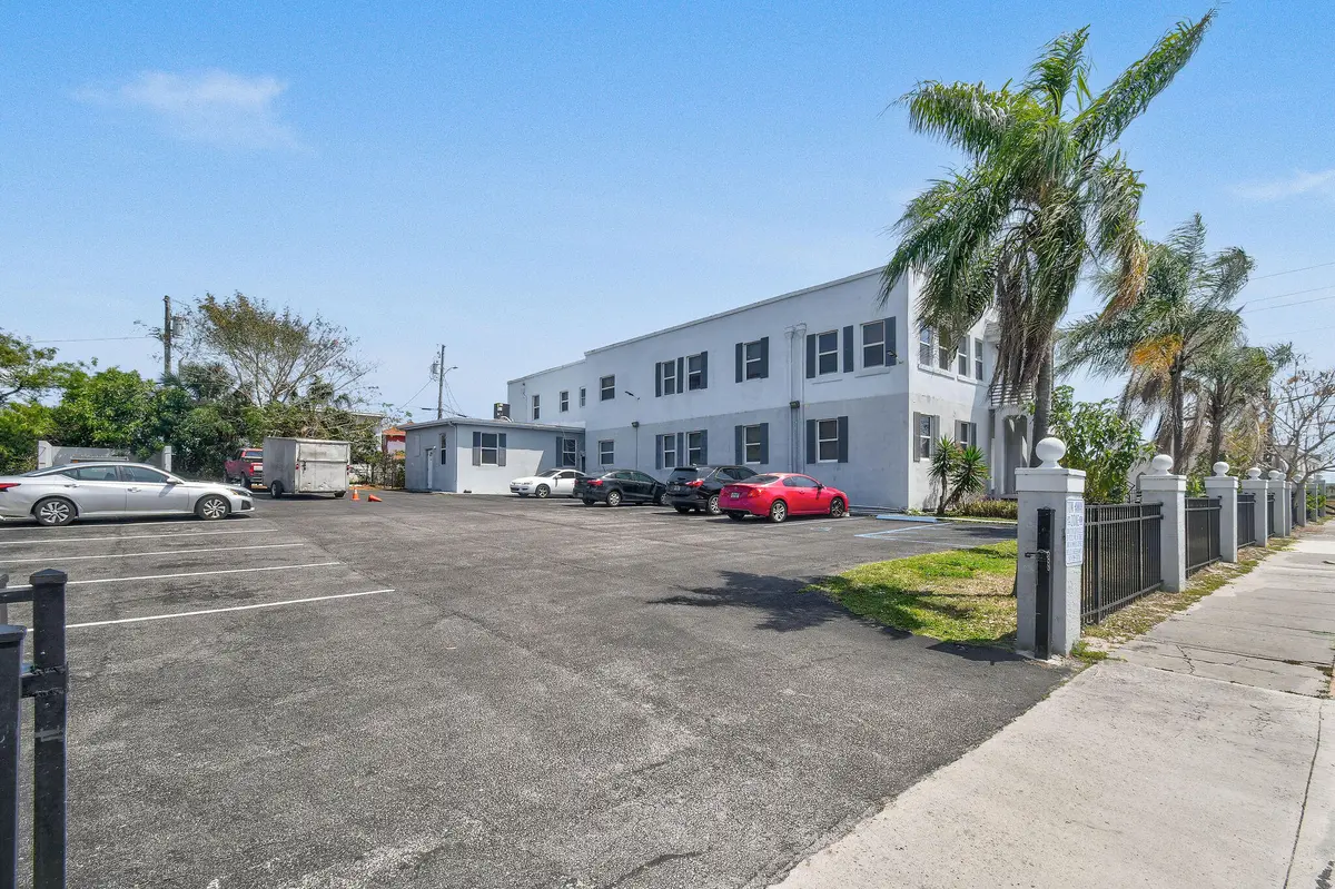 1401DivisionAve#106(27) at 1401 Division Avenue, West Palm Beach