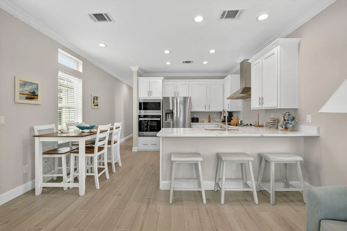 7-web-or-mls-005_3A5A1987 at 300 NE Coastal Drive, Jensen Beach