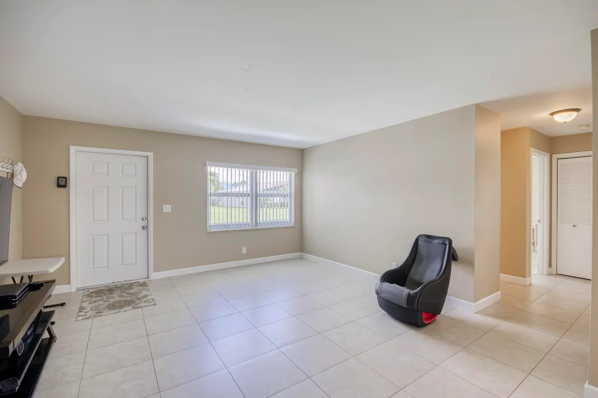 IMG-11 at 5398 Belleville Road, West Palm Beach