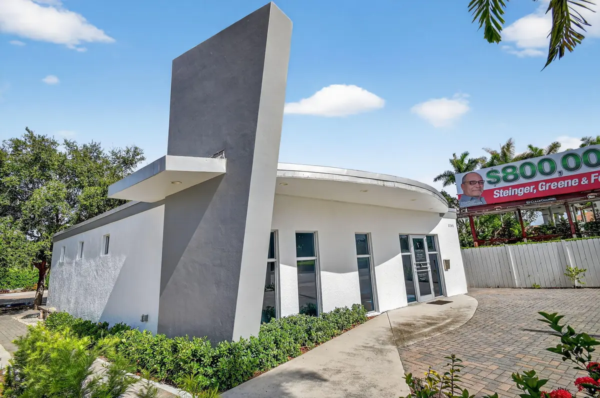 Modern Office Space at 3705 N Federal Highway, Delray Beach
