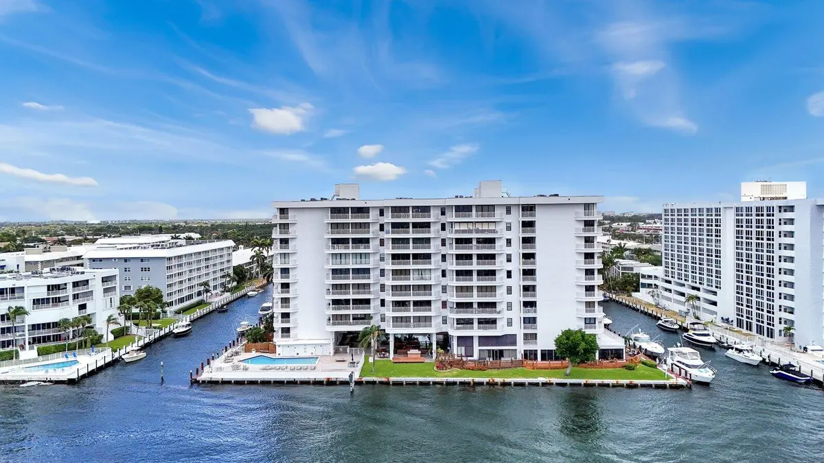 Intracoastal Community at 3100 NE 48th Street Ph10, Fort Lauderdale