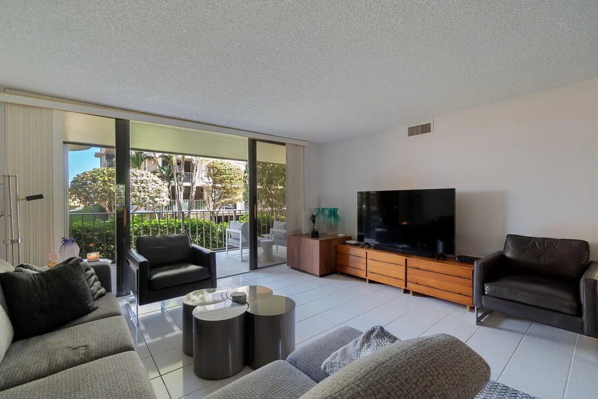 3-web-or-mls-DSC02072-Enhanced-NR-Edit at 3200 S Ocean Boulevard C101, Palm Beach