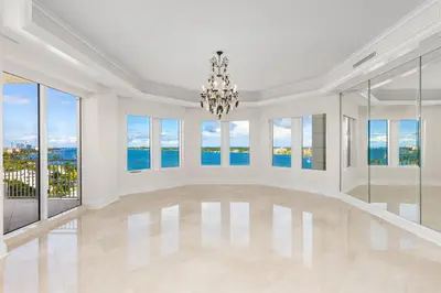 622 N Flagler Drive 801, West Palm Beach – sold