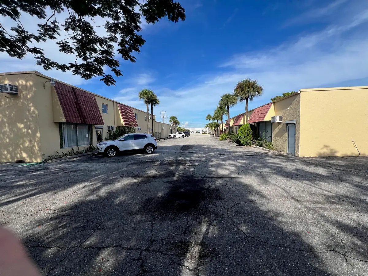 IMG_0091 at 1169 Old Dixie Highway A10, Lake Park